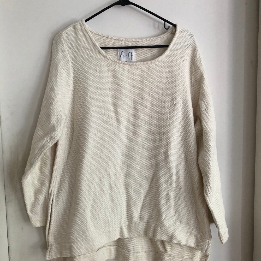 Jamie + the Jones Women's Cream Sweater - Crew Neck